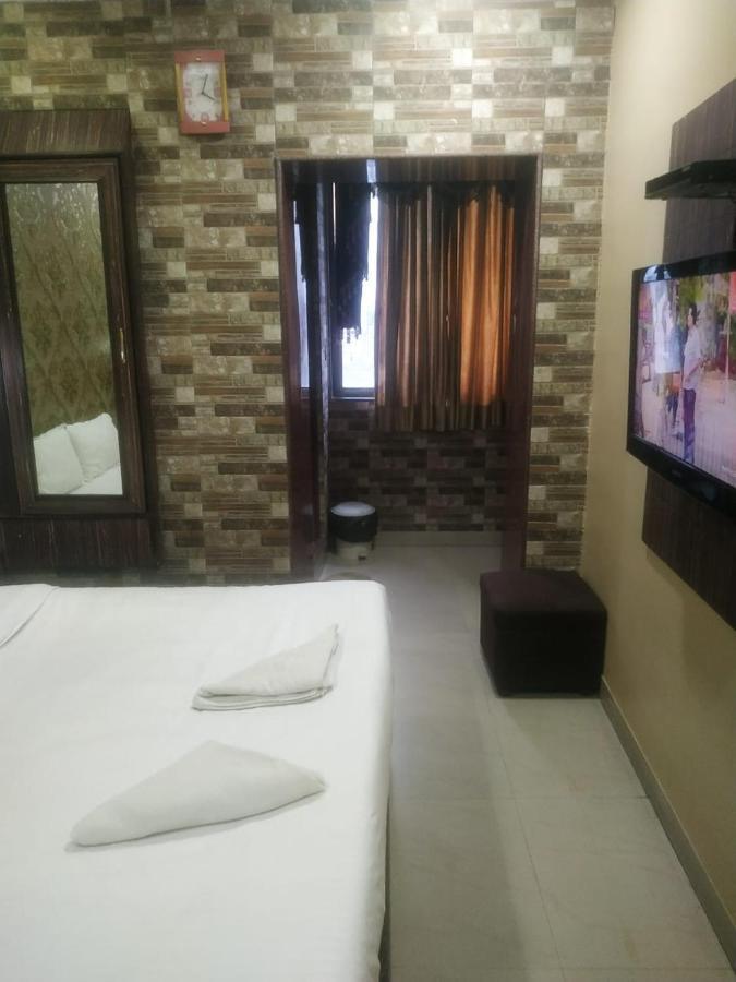 Hotel Diamond Suites Kalkutta Exterior foto