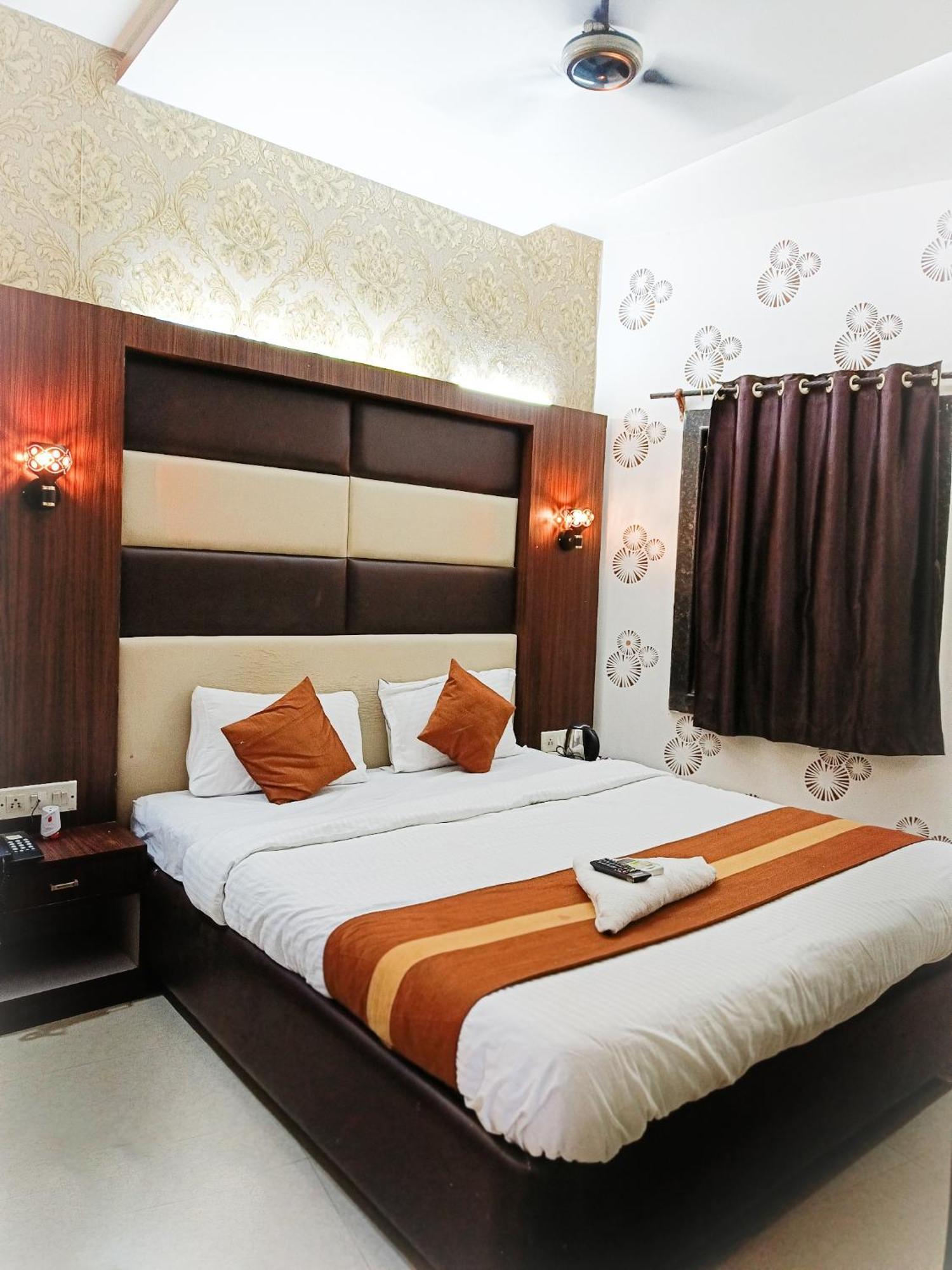 Hotel Diamond Suites Kalkutta Exterior foto